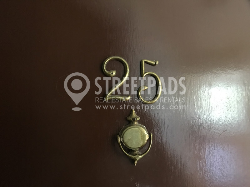 504 Beacon St, Harvard Square