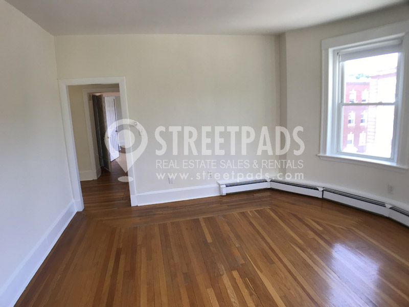 1539 Beacon St, Coolidge Corner