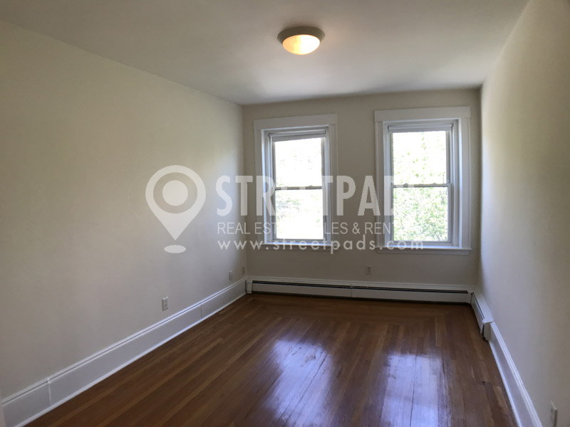 1539 Beacon St, Coolidge Corner