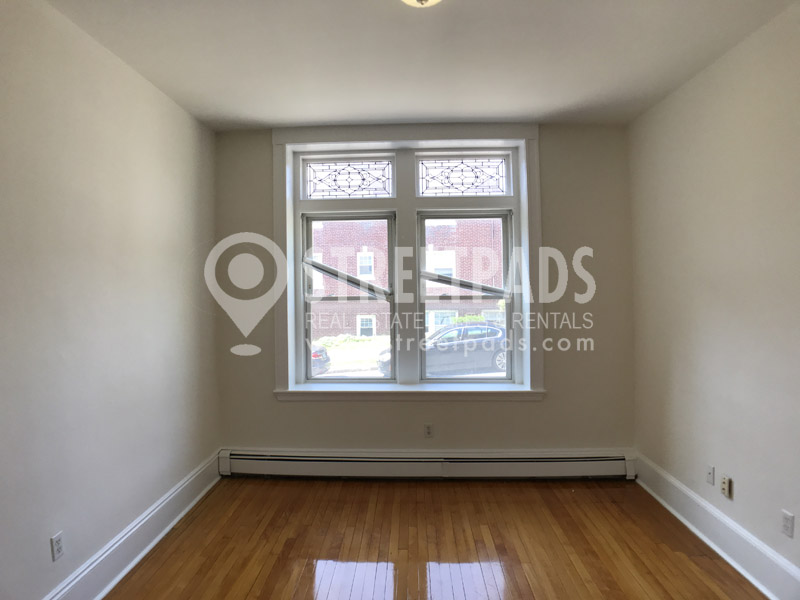 1539 Beacon St, Coolidge Corner