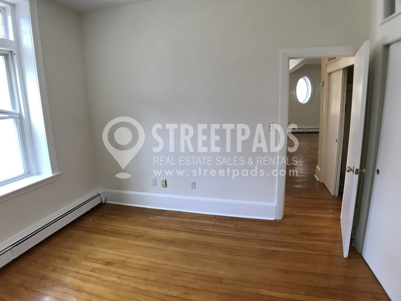 1539 Beacon St, Coolidge Corner