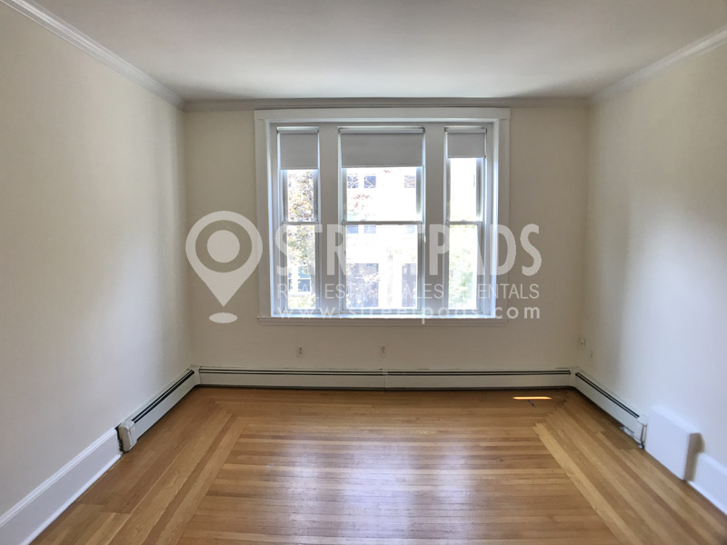 17 Fairbanks St, Coolidge Corner