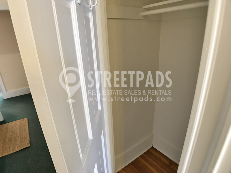 17 Fairbanks St, Coolidge Corner