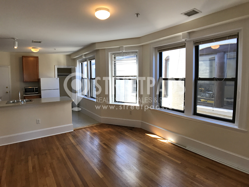 Photos of apartment on Massachusetts Ave.,Cambridge MA 02139