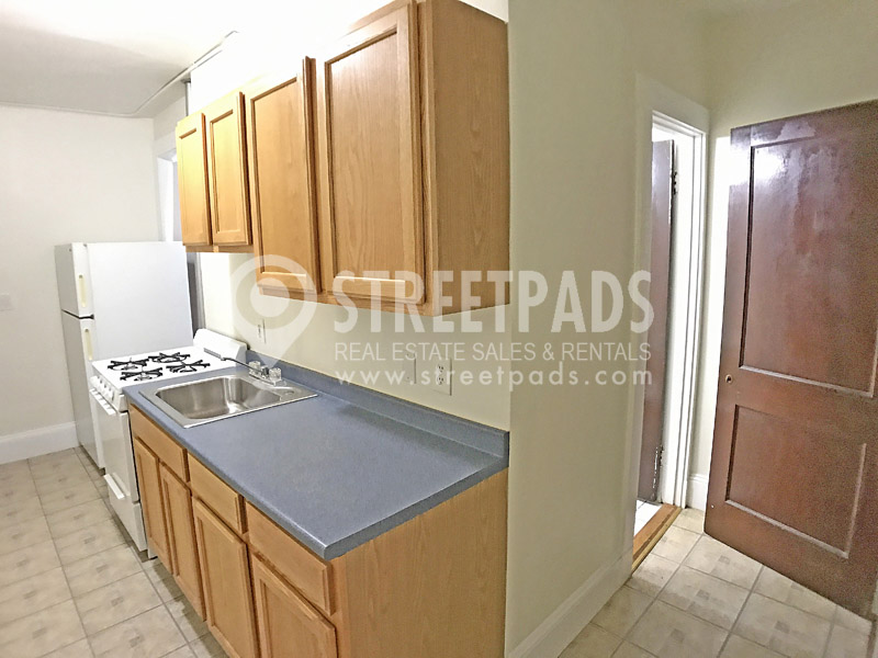 Photos of apartment on Summer St.,Somerville MA 02143