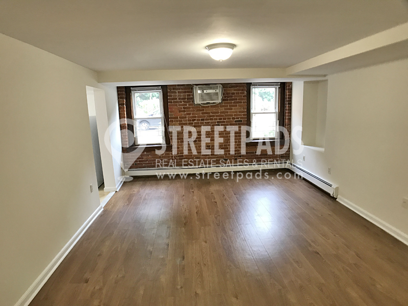Photos of apartment on Beacon St.,Brookline MA 02446