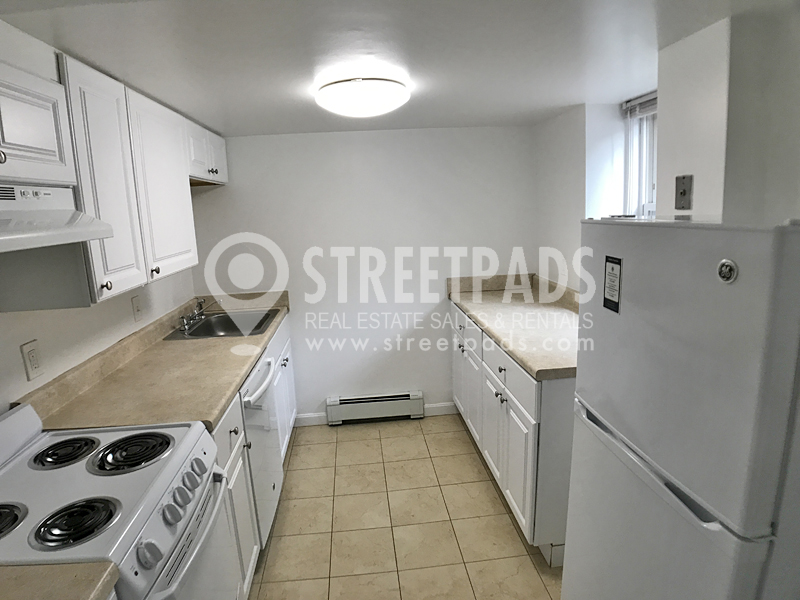 Photos of apartment on Beacon St.,Brookline MA 02446