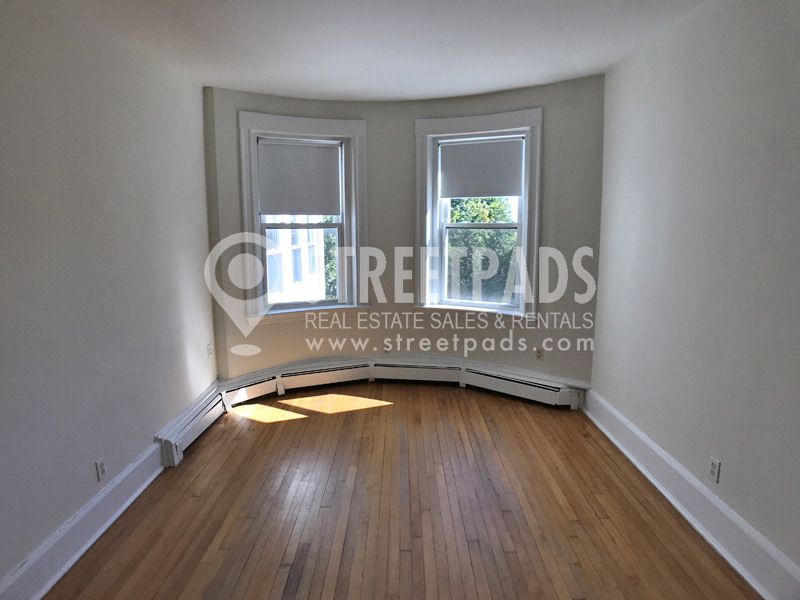 Pictures of  property for rent on Fairbanks St., Brookline, MA 02446