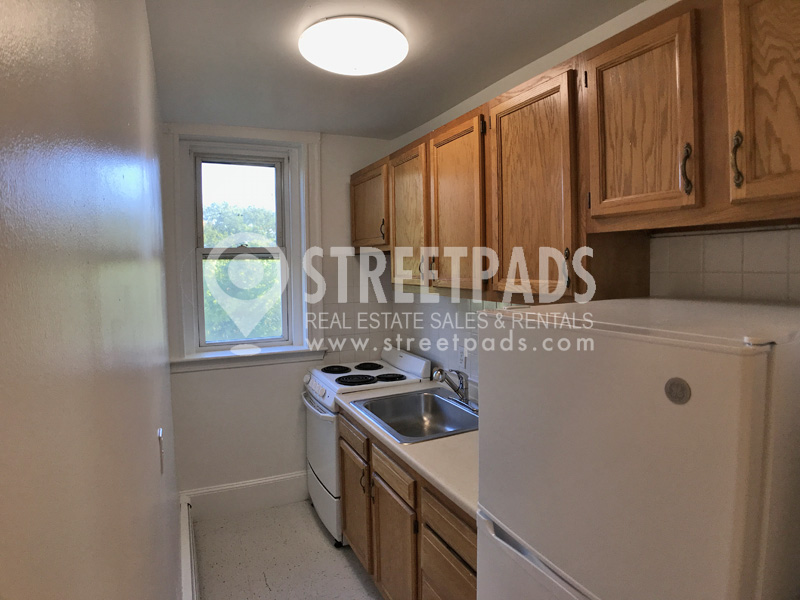 17 Fairbanks St, Coolidge Corner