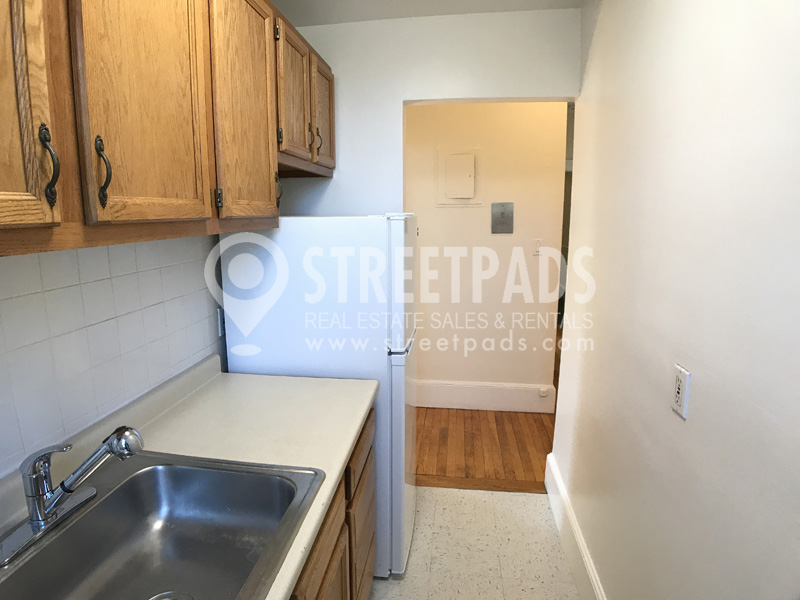 17 Fairbanks St, Coolidge Corner