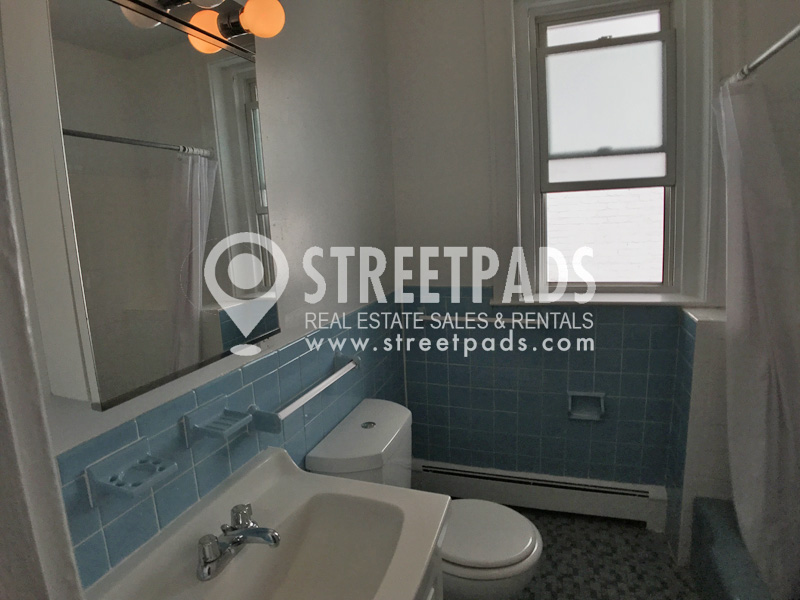 17 Fairbanks St, Coolidge Corner