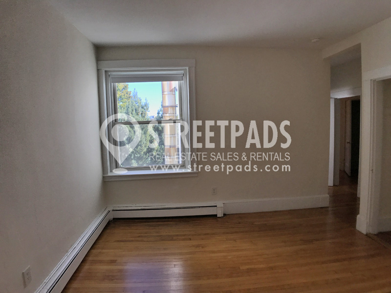 17 Fairbanks St, Coolidge Corner