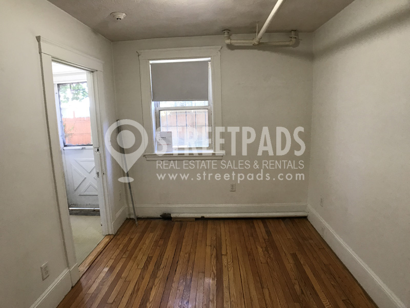 Photos of apartment on Washington St.,Somerville MA 02143