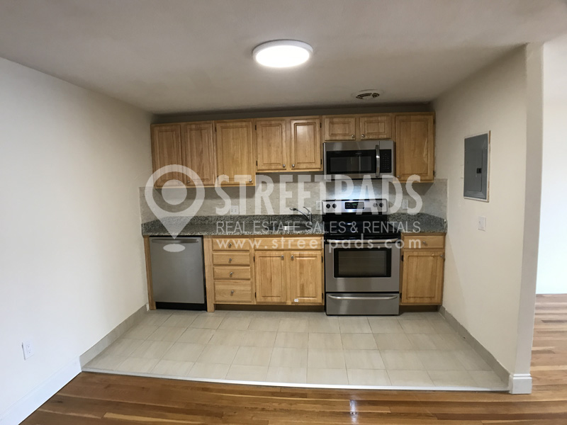 1 bed, 1 bath apartment for rent at 230 Babcock St Unit 3D, Coolidge Corner