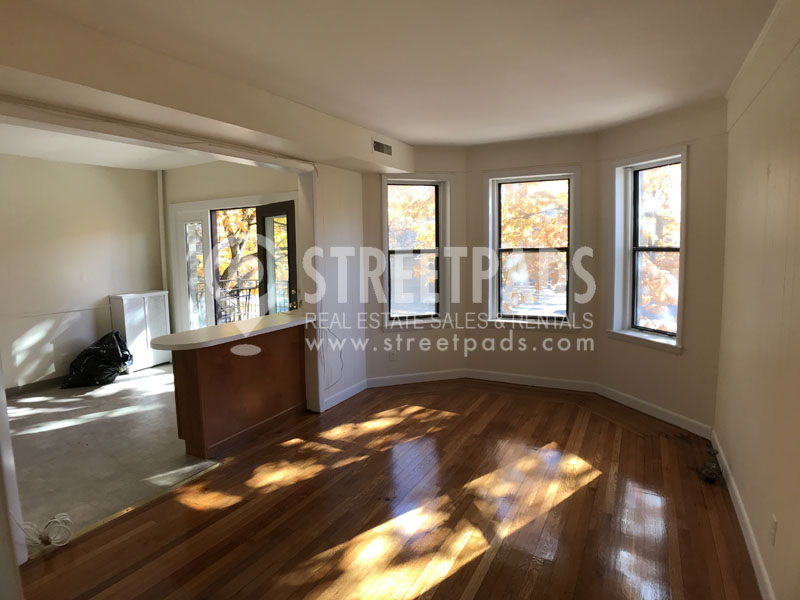 Photos of apartment on Mansfield St.,Boston MA 02134