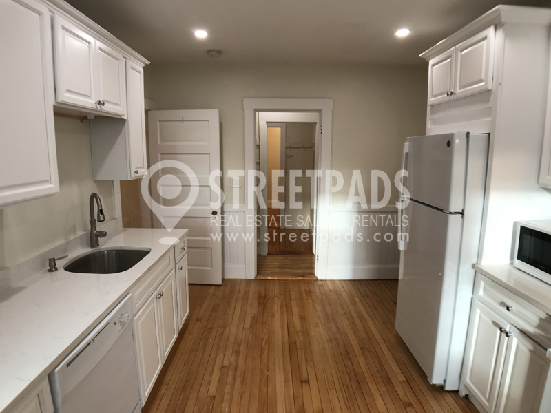 Photos of apartment on Centre St.,Cambridge MA 02139