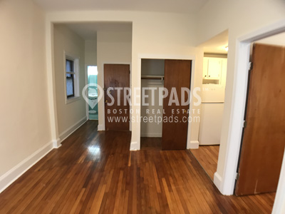 1315 Commonwealth Ave, Jamaica Plain