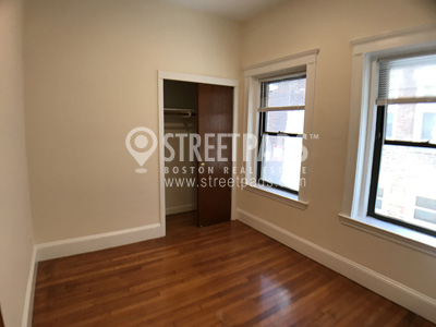 1315 Commonwealth Ave, Jamaica Plain