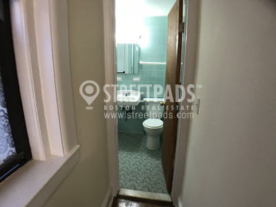 1315 Commonwealth Ave, Jamaica Plain