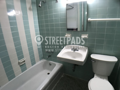 1315 Commonwealth Ave, Jamaica Plain