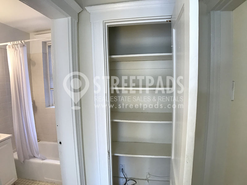 111 Kilsyth Rd, Brighton