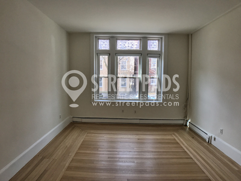 19 Fairbanks St, Coolidge Corner