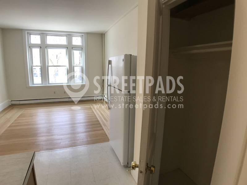 19 Fairbanks St, Coolidge Corner