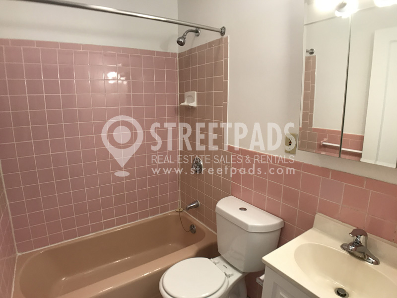 19 Fairbanks St, Coolidge Corner