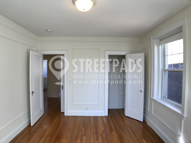 100 Kilsyth Rd, Brighton