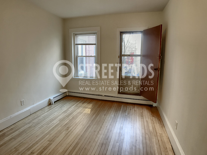 Photos of apartment on Beacon St.,Brookline MA 02446