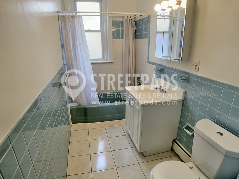 1539 Beacon St, Coolidge Corner