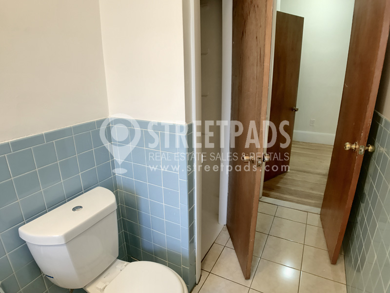 1539 Beacon St, Coolidge Corner