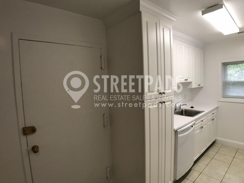 2 bed, 2 bath apartment for rent at 156 Newton St Unit 2, Brighton — photo 7 of 22