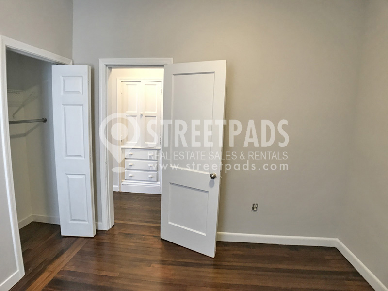 11 Stearns Rd, Coolidge Corner