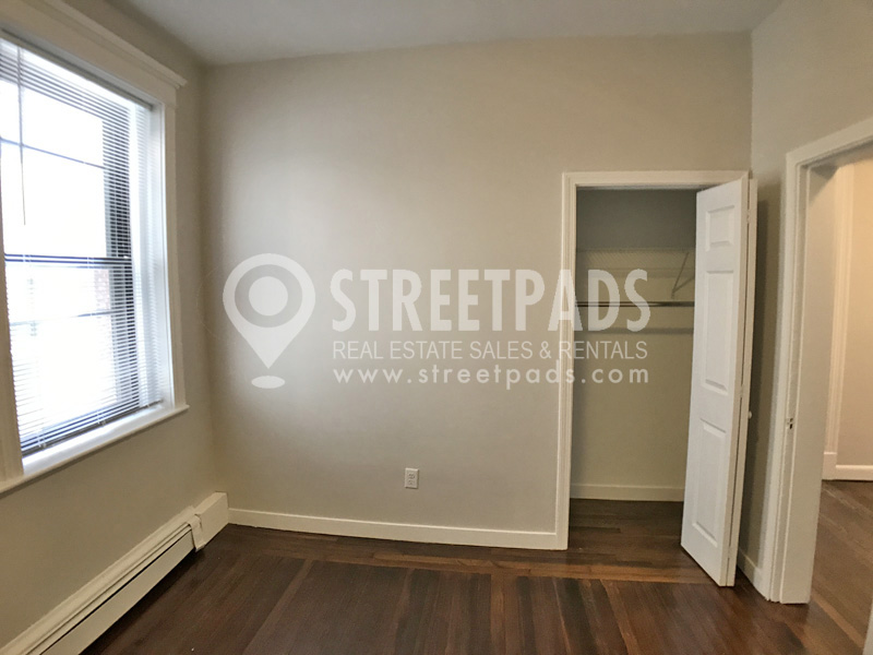 11 Stearns Rd, Coolidge Corner