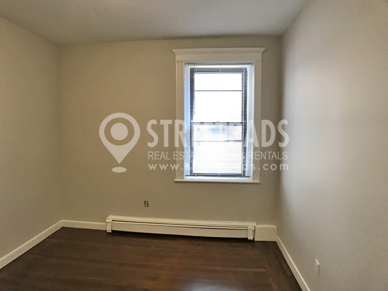 11 Stearns Rd, Coolidge Corner