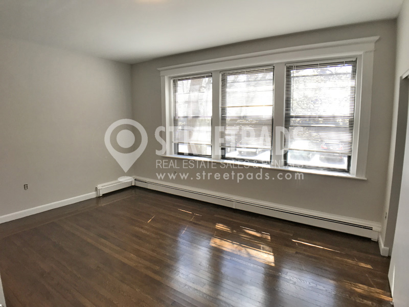 11 Stearns Rd, Coolidge Corner