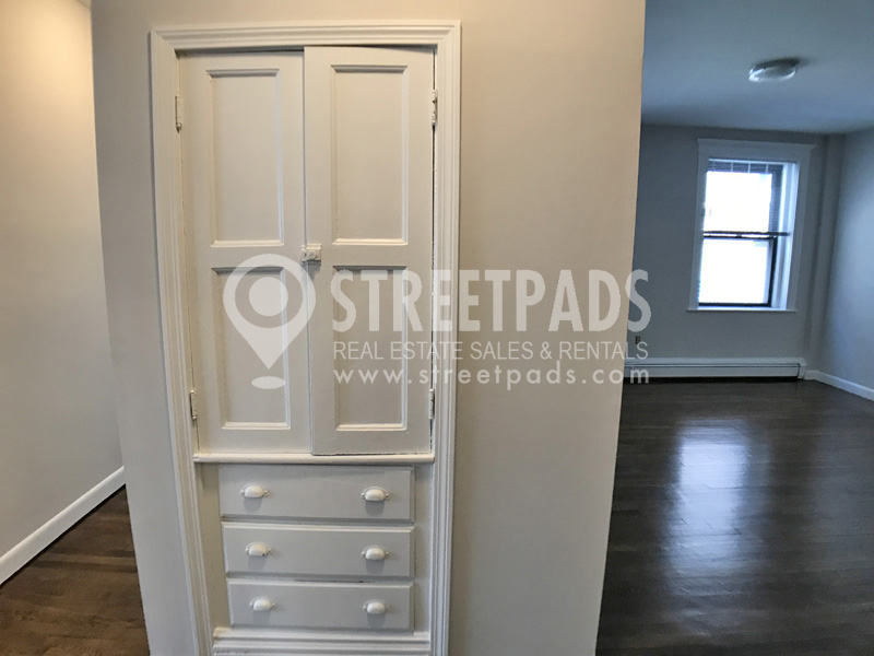 11 Stearns Rd, Coolidge Corner