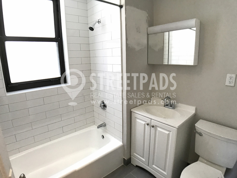 11 Stearns Rd, Coolidge Corner