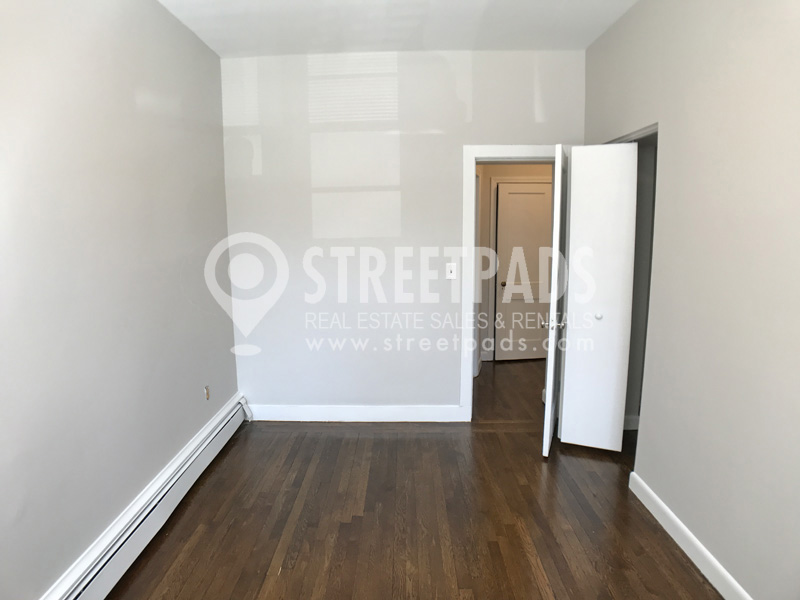 11 Stearns Rd, Coolidge Corner