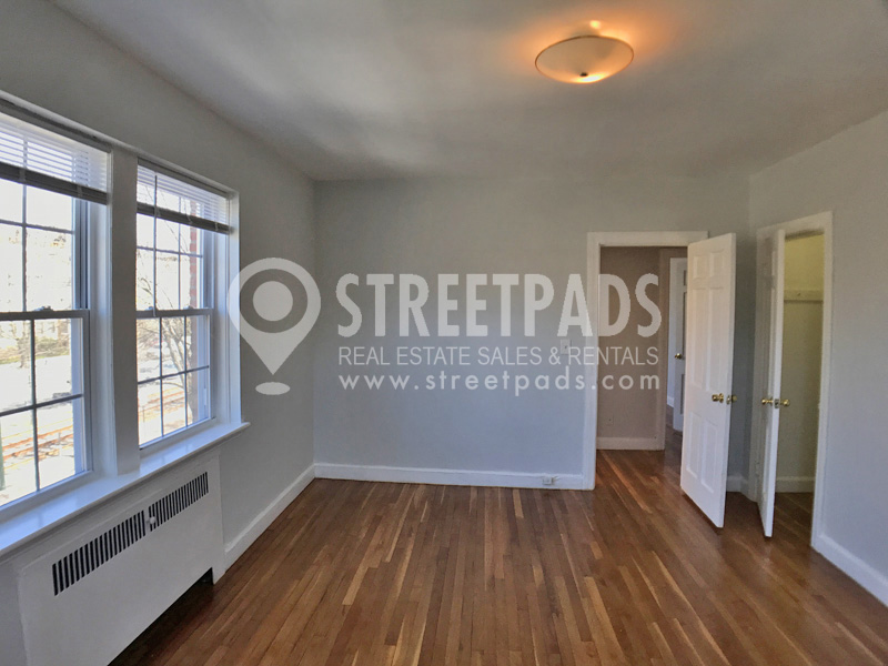Photos of apartment on Beacon St.,Brookline MA 02446