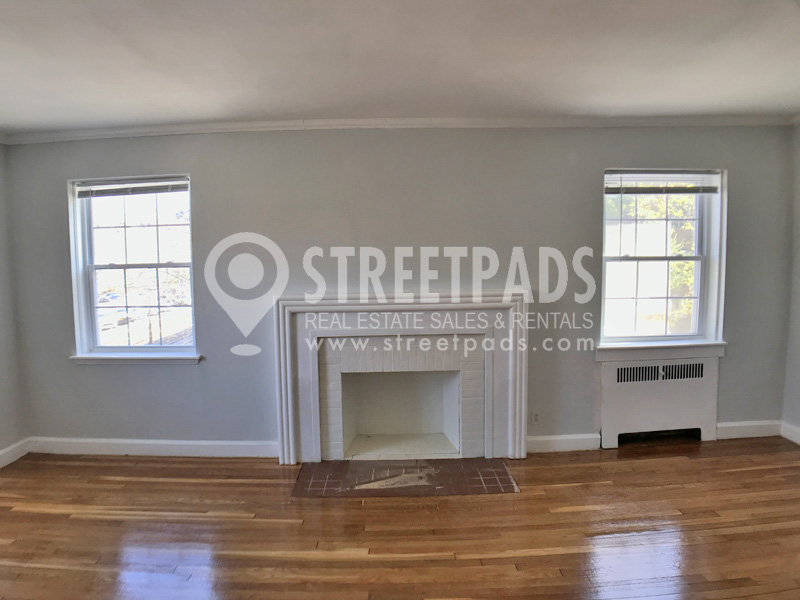 Photos of apartment on Beacon St.,Brookline MA 02446