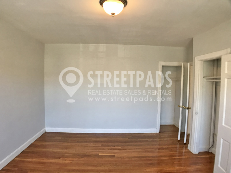 Photos of apartment on Beacon St.,Brookline MA 02446