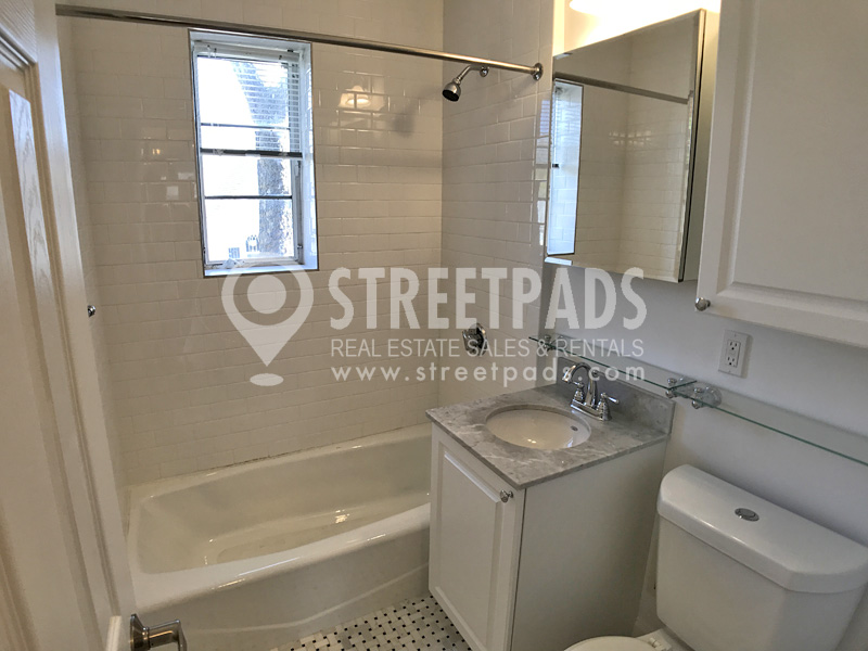 86 Saint Paul St, Coolidge Corner