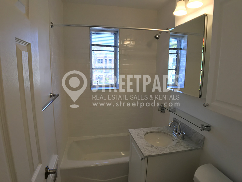 80 Saint Paul St, Coolidge Corner