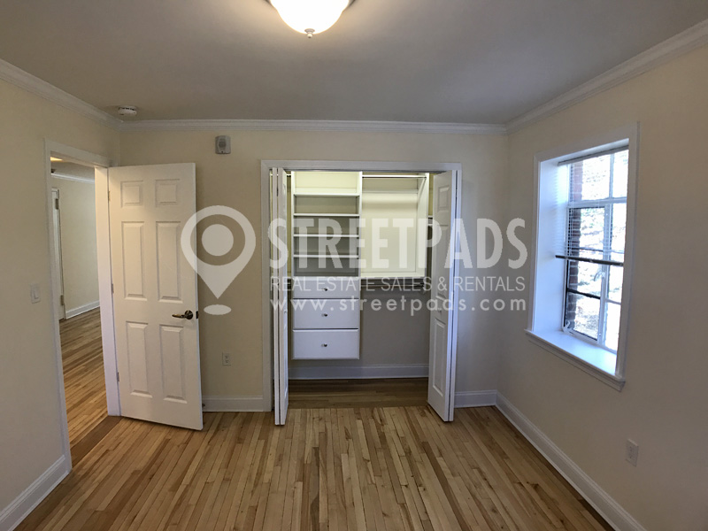 80 Saint Paul St, Coolidge Corner