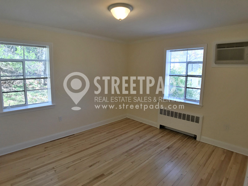 80 Saint Paul St, Coolidge Corner