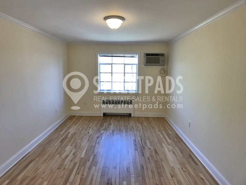 Photos of apartment on Alton Pl.,Brookline MA 02446