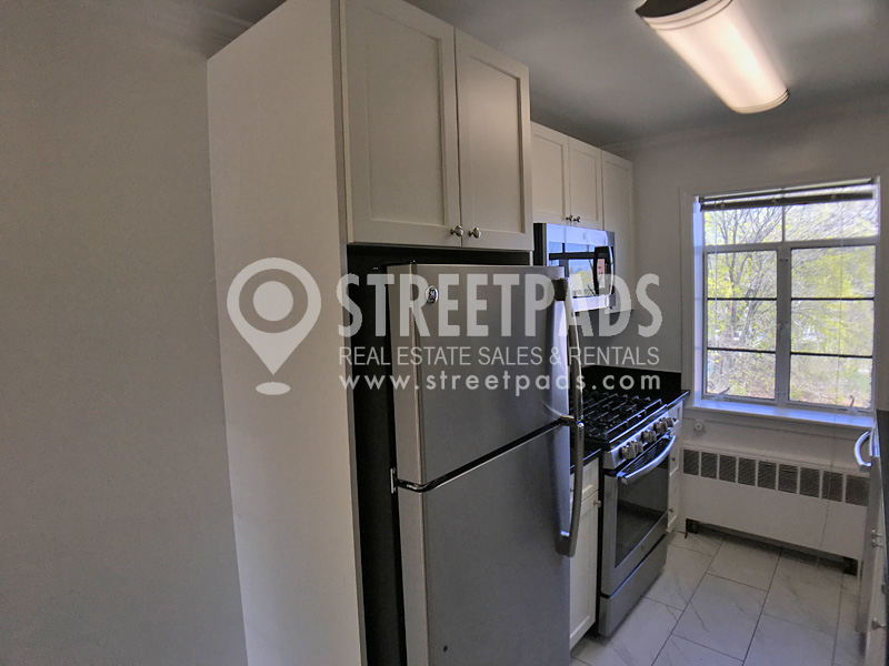 Photos of apartment on Alton Pl.,Brookline MA 02446