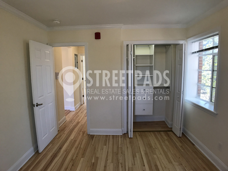 82 Saint Paul St, Coolidge Corner